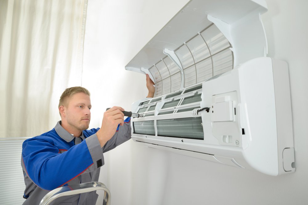 AC Maintenance – 4 Things You Need To Pay Attention To